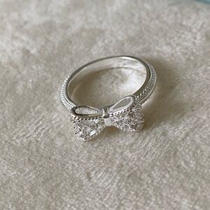 925 sterling silver white cz bow ring size 6